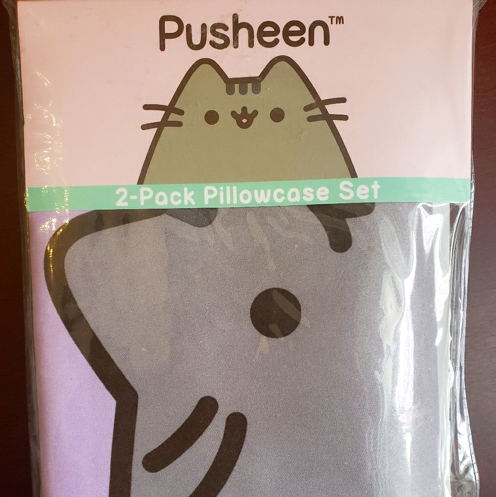 NWT Pusheen Pillow Case Set